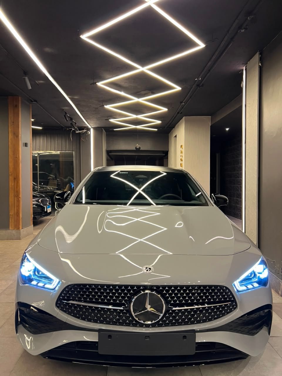 Mercedes Benz CLA 200
