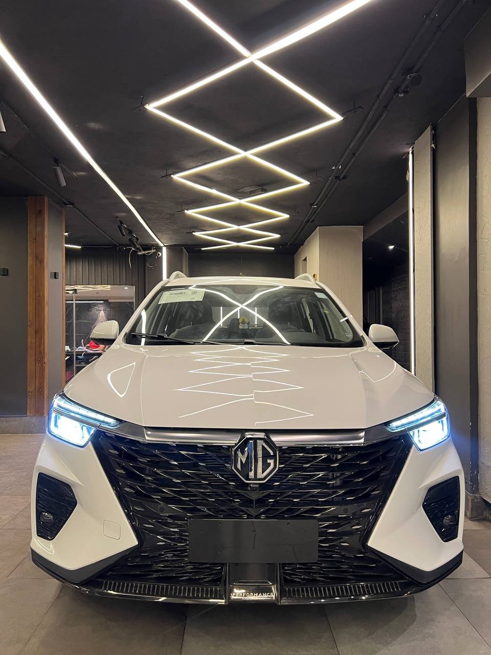 Mg Rx5 luxury