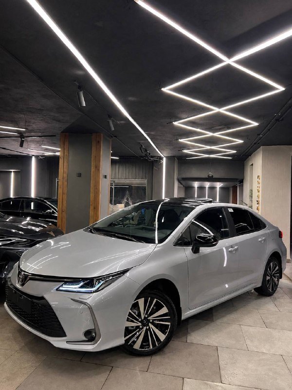 Toyota corolla SILVER